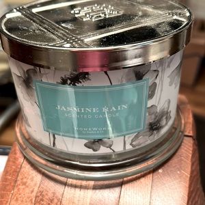 Jasmine Rain 4-wick Candle by Homeworx/Harry Slatkin